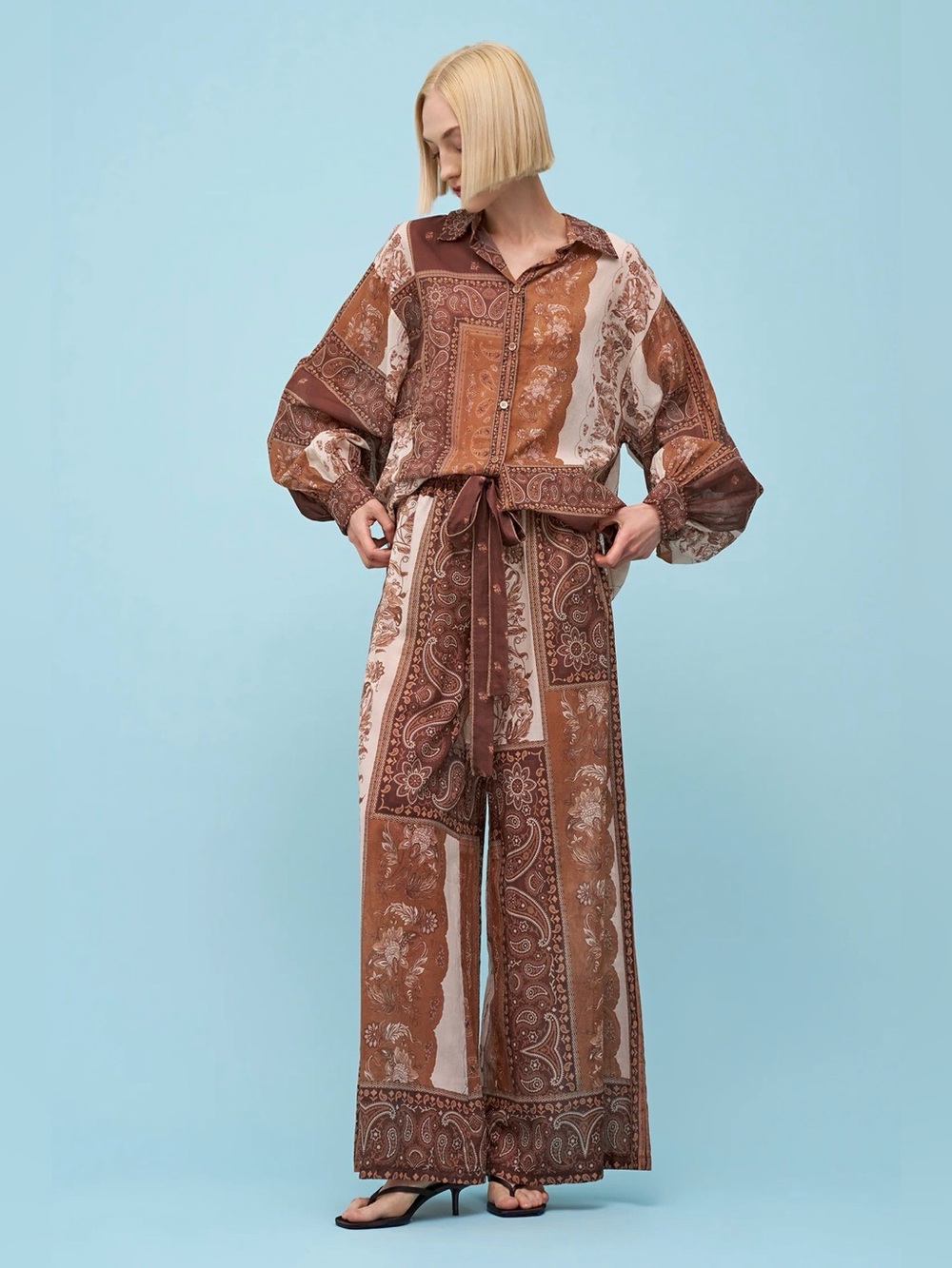 🇨🇦 Astrid - Gemma Brown Scarf blouse and pants set - size small